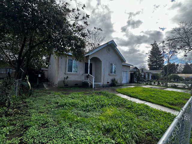 109 Rosemont Ave, Modesto, CA 95351