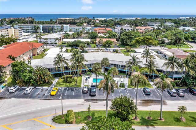 2748 NE 28th Ave 13, Lighthouse Point, FL 33064