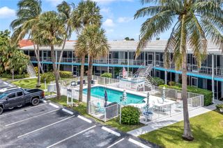 2748 NE 28th Ave 13, Lighthouse Point, FL 33064