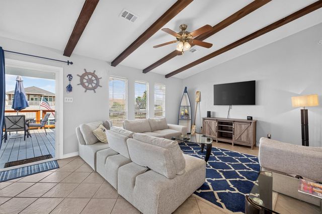 615 Warsaw Street, Bayou Vista, TX 77563