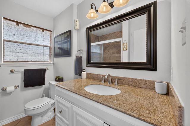 615 Warsaw Street, Bayou Vista, TX 77563