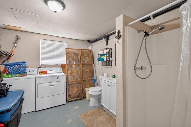 615 Warsaw Street, Bayou Vista, TX 77563