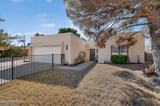 772 Stagecoach Drive, Las Cruces, NM 88011