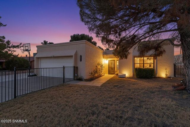 772 Stagecoach Drive, Las Cruces, NM 88011