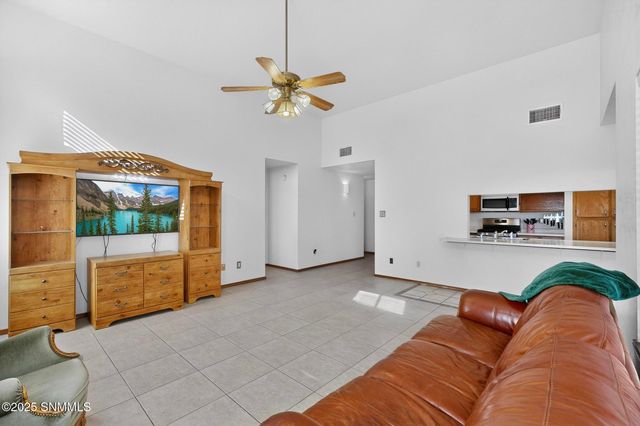 772 Stagecoach Drive, Las Cruces, NM 88011