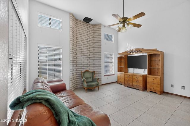 772 Stagecoach Drive, Las Cruces, NM 88011