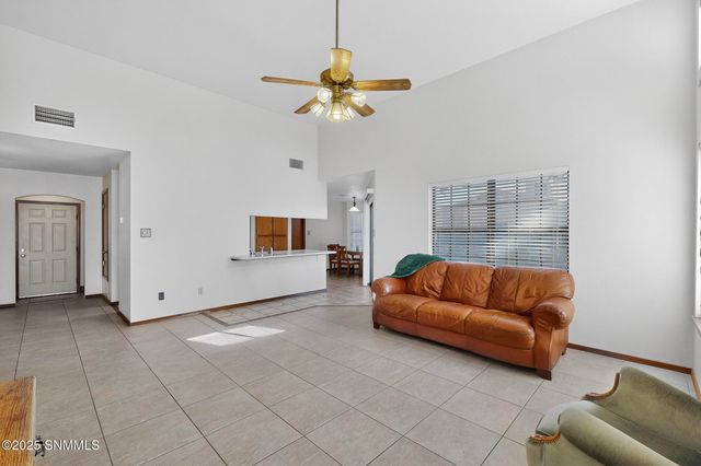 772 Stagecoach Drive, Las Cruces, NM 88011