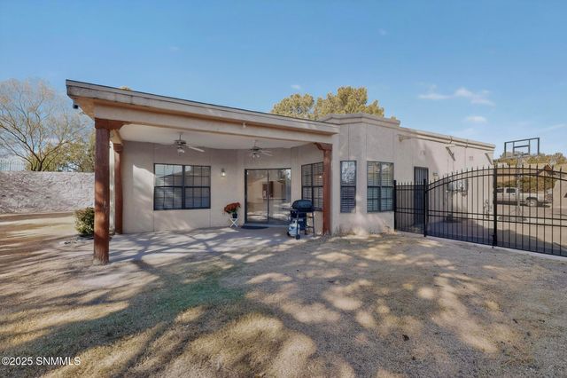 772 Stagecoach Drive, Las Cruces, NM 88011