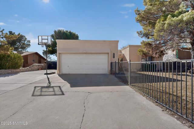 772 Stagecoach Drive, Las Cruces, NM 88011