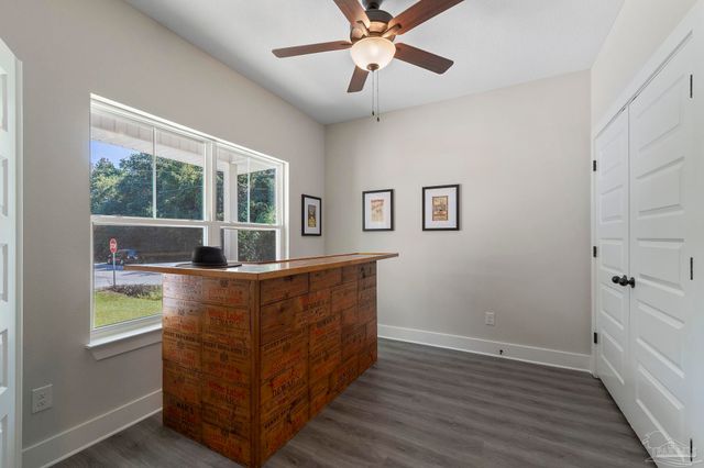 5087 San Pedro Ct, Milton, FL 32563