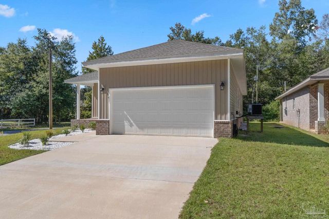 5087 San Pedro Ct, Milton, FL 32563