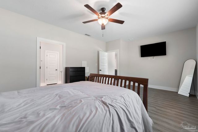 5087 San Pedro Ct, Milton, FL 32563