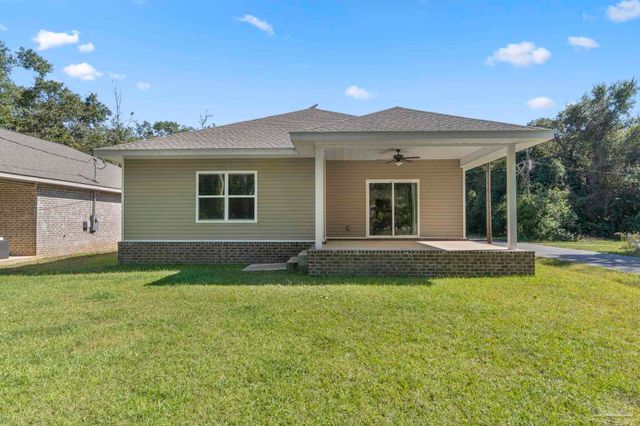 5087 San Pedro Ct, Milton, FL 32563