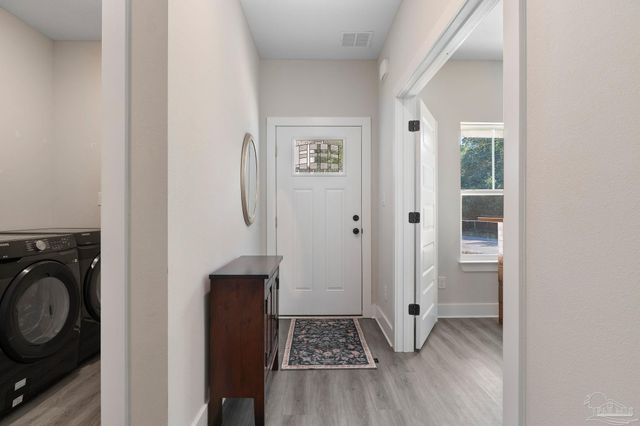 5087 San Pedro Ct, Milton, FL 32563