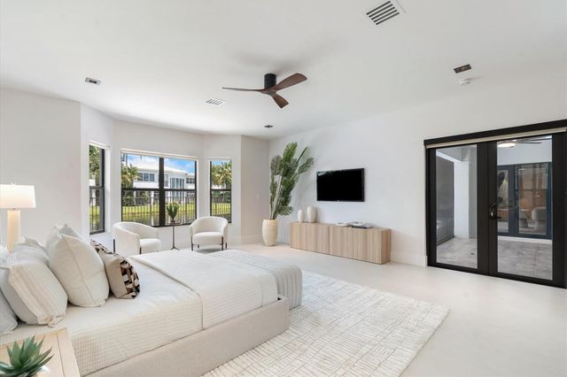 17585 Middlebrook Way, Boca Raton, FL 33496