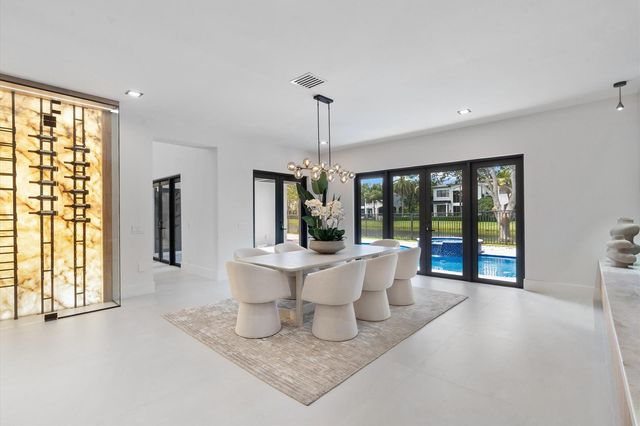 17585 Middlebrook Way, Boca Raton, FL 33496