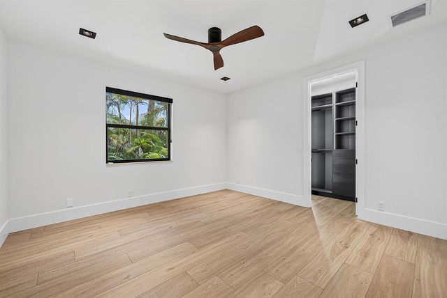 17585 Middlebrook Way, Boca Raton, FL 33496