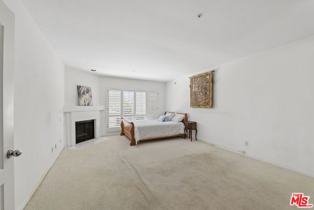 5224 Zelzah Avenue 209, Los Angeles, CA 91316