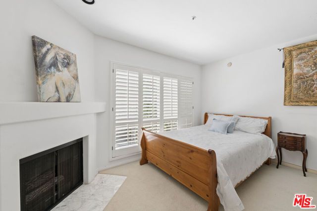 5224 Zelzah Avenue 209, Los Angeles, CA 91316