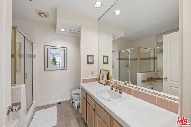 5224 Zelzah Avenue 209, Los Angeles, CA 91316