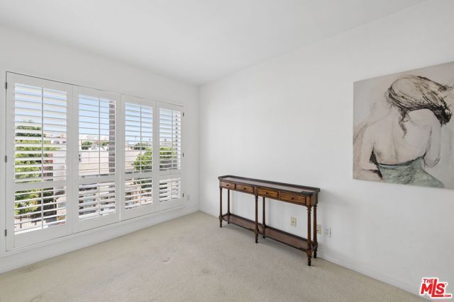 5224 Zelzah Avenue 209, Los Angeles, CA 91316