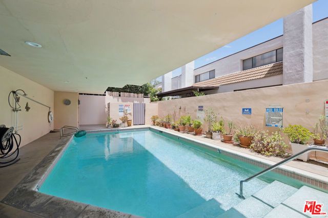 5224 Zelzah Avenue 209, Los Angeles, CA 91316