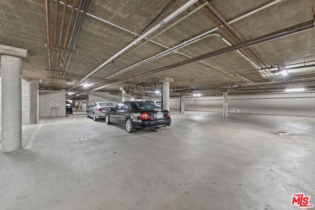 5224 Zelzah Avenue 209, Los Angeles, CA 91316
