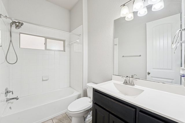 2421 Bowen ST, Leander, TX 78641