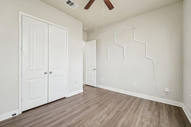 2421 Bowen ST, Leander, TX 78641