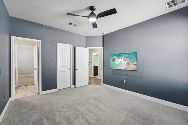 2421 Bowen ST, Leander, TX 78641