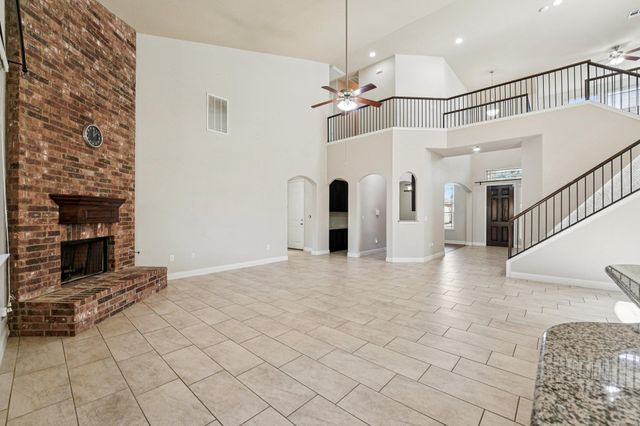 2421 Bowen ST, Leander, TX 78641