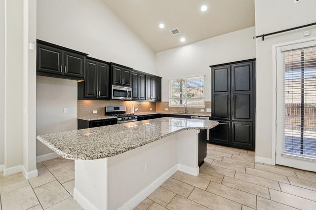 2421 Bowen ST, Leander, TX 78641