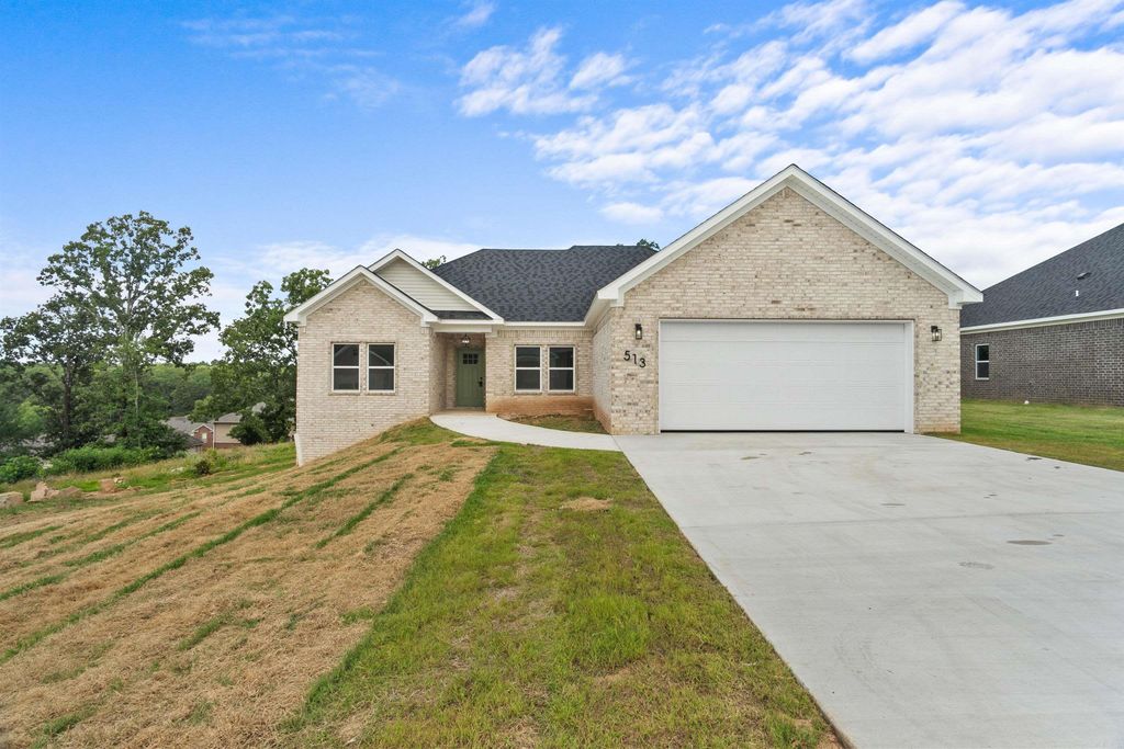 513 Madeleine Circle, Austin, AR 72007