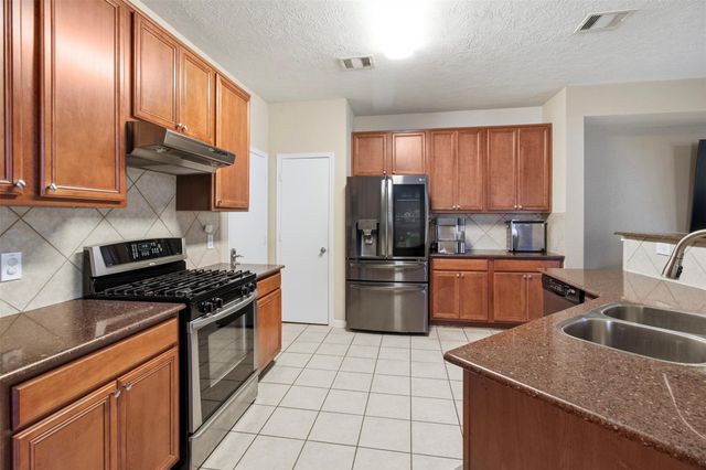 19531 Remington Bend Drive, Houston, TX 77073