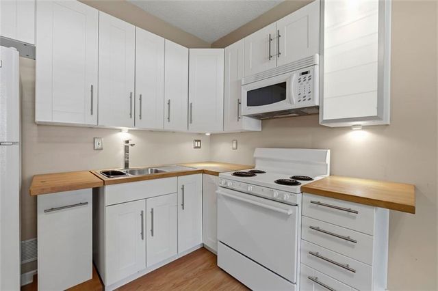 3204 Grandiflora Place, Powder Springs, GA 30127