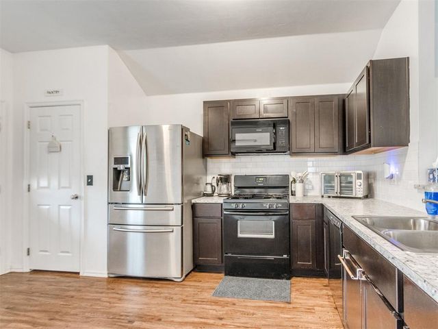 1413 Gypsum Place, Noble, OK 73068