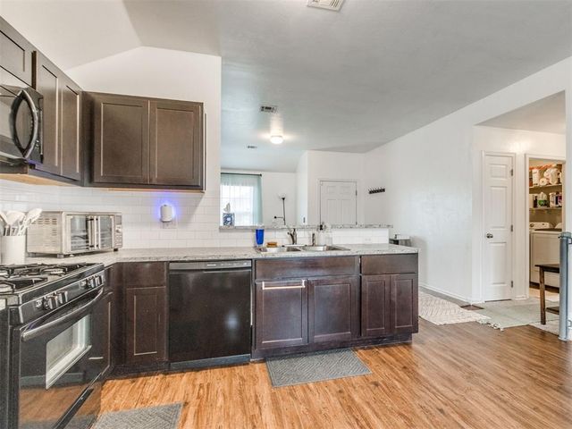 1413 Gypsum Place, Noble, OK 73068