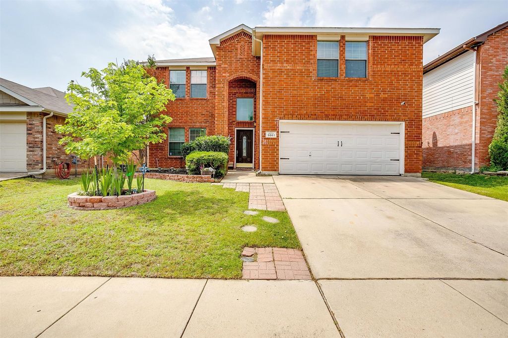 9861 Willowick Avenue, Fort Worth, TX 76108