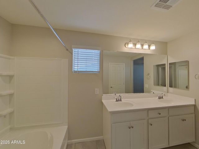 8616 E POSADA Avenue, Mesa, AZ 85212
