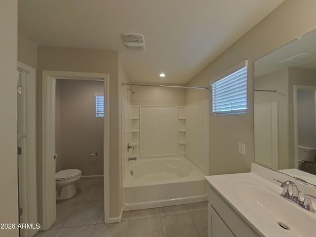 8616 E POSADA Avenue, Mesa, AZ 85212