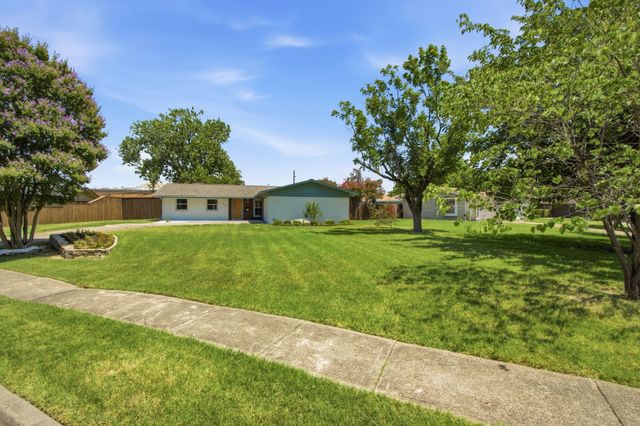 3145 Longbow Court, Dallas, TX 75229