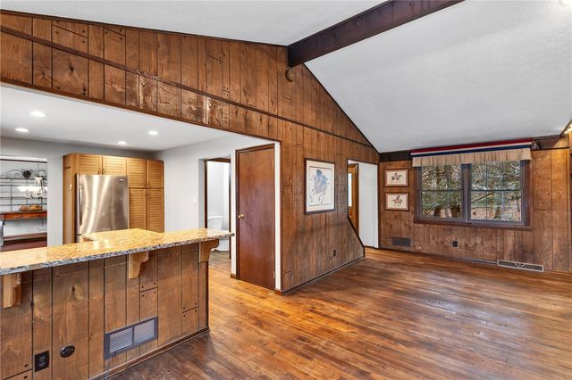 4099 Lee Manor Dr, Hampton, PA 15101