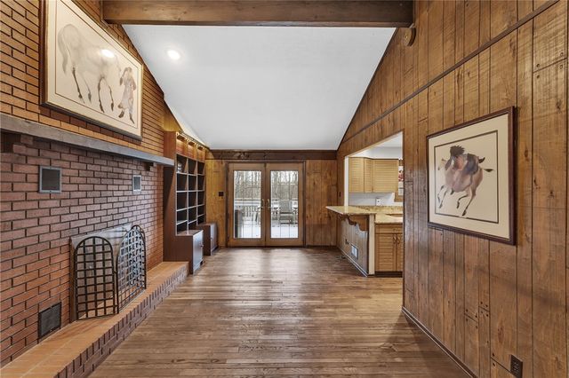 4099 Lee Manor Dr, Hampton, PA 15101