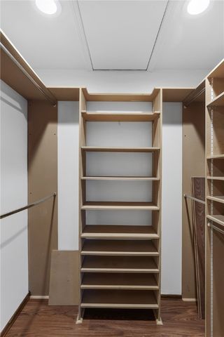 4099 Lee Manor Dr, Hampton, PA 15101