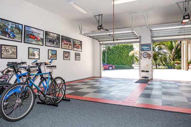 2490 NW Lakeridge Drive, Palm City, FL 34990