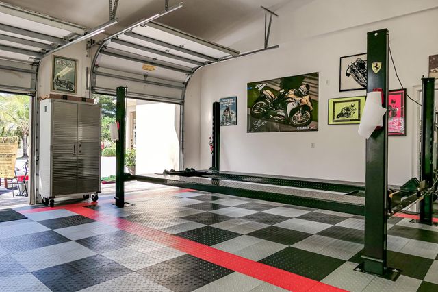 2490 NW Lakeridge Drive, Palm City, FL 34990