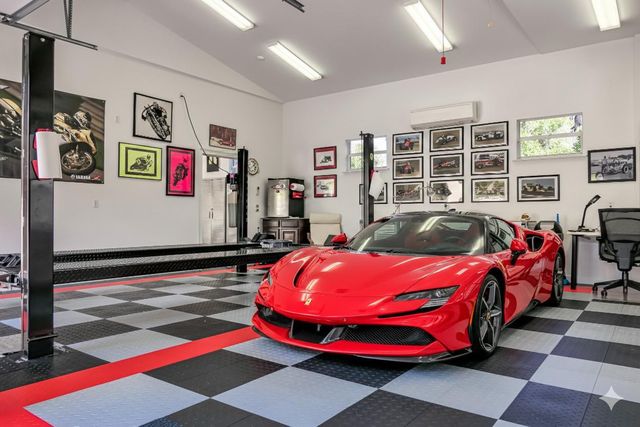 2490 NW Lakeridge Drive, Palm City, FL 34990