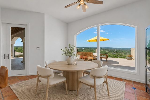 4922 Hidden Creek LN, Spicewood, TX 78669