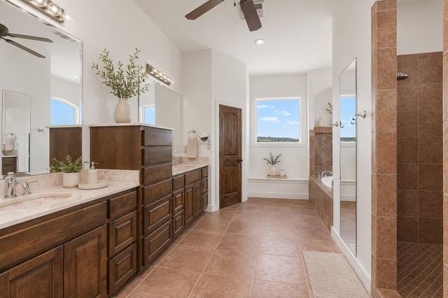 4922 Hidden Creek LN, Spicewood, TX 78669