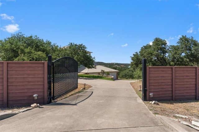4922 Hidden Creek LN, Spicewood, TX 78669